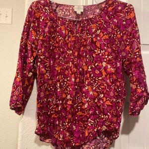 ⭐️St. John’s Bay floral blouse⭐️